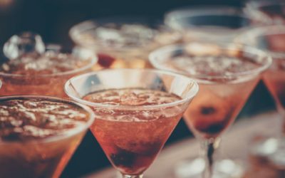 Your Guide to Nutritionist-Approved Holiday Cocktails